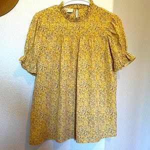 Love olive co. Ruffle sleeve top